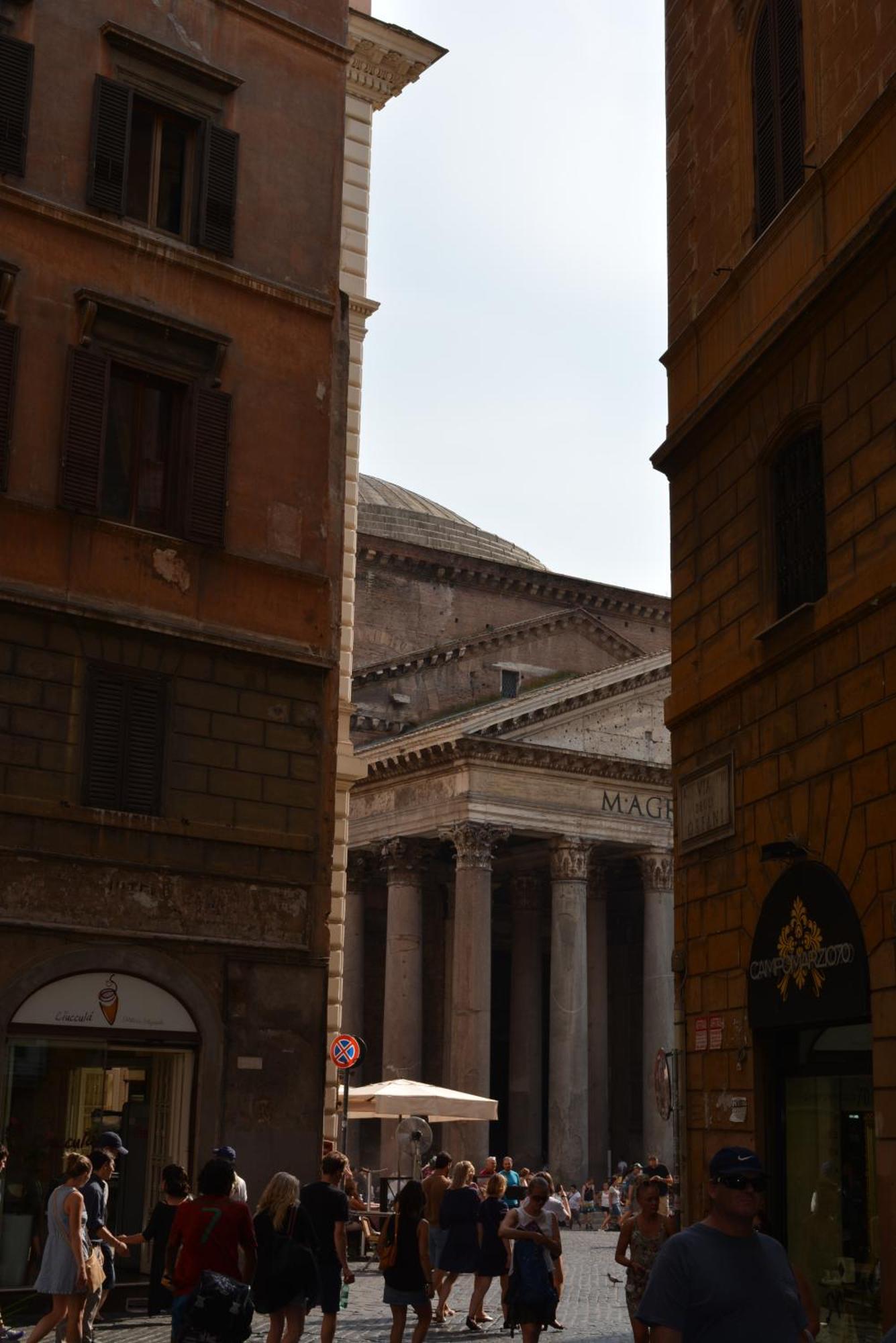 Pantheondreamsuite, Rome